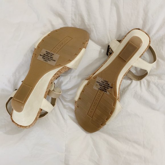 kenneth cole wedge sandal - Picture 3 of 4